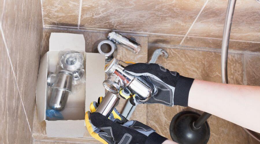Expert Emergency Roof Repairs services in Highland, MI